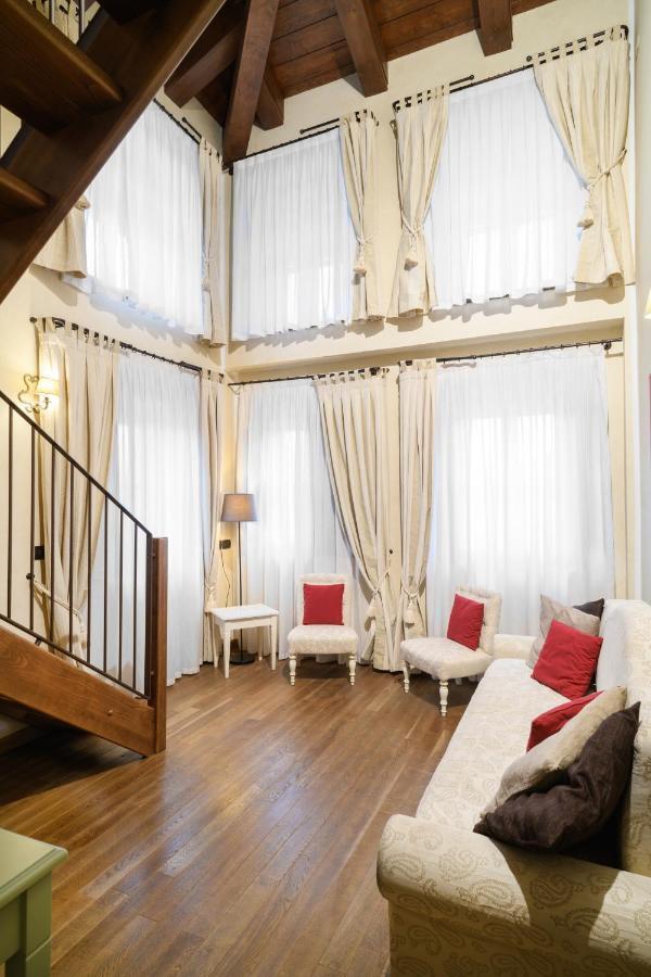 Relais Bella Rosina Pool & Spa La Cassa Εξωτερικό φωτογραφία