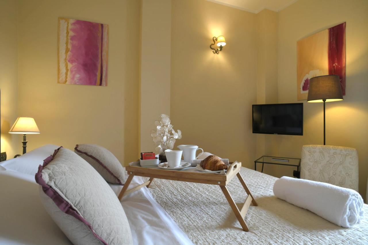 Relais Bella Rosina Pool & Spa La Cassa Εξωτερικό φωτογραφία