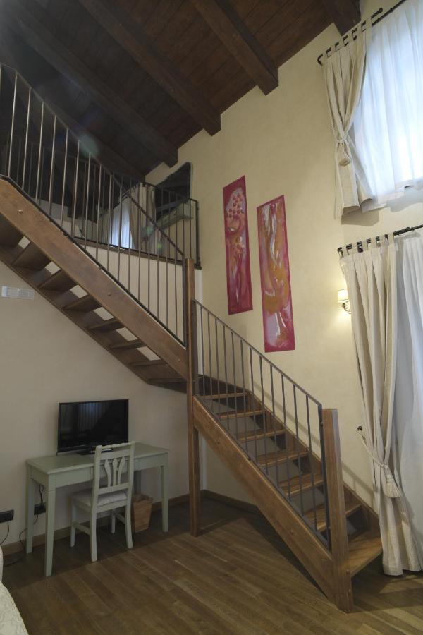Relais Bella Rosina Pool & Spa La Cassa Εξωτερικό φωτογραφία