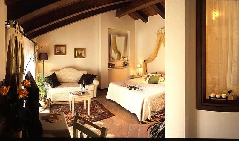 Relais Bella Rosina Pool & Spa La Cassa Εξωτερικό φωτογραφία