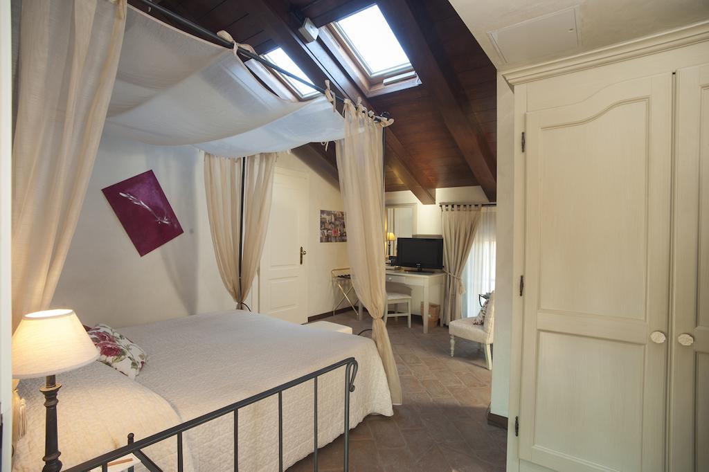 Relais Bella Rosina Pool & Spa La Cassa Εξωτερικό φωτογραφία